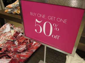 sale_sign Sale sign in a shop