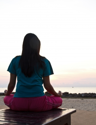ID-100187220 A woman meditating