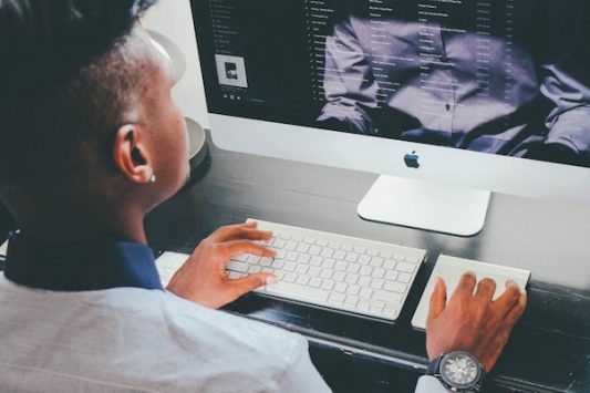Grow Traffic to Your Blog Through Guest Posting and Creating Content for Other Blogs, Forums, Media and Events on ProBlogger (the podcast)