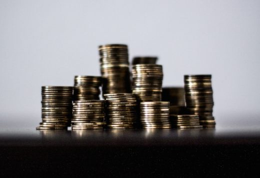 How to Make $30,000 a year Blogging - ProBlogger Darren Rowse gives his best tips.