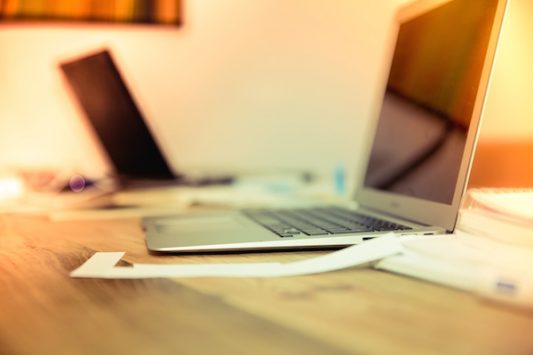 So we know how to start a blog post, write a great headline, and hook the reader in, but what happens next? 8 Effective Ways to End a Blog Post: on ProBlogger.net