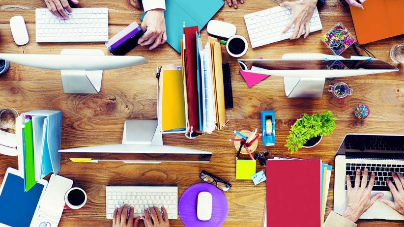 20151002164329-business-people-marketing-working-hard copy