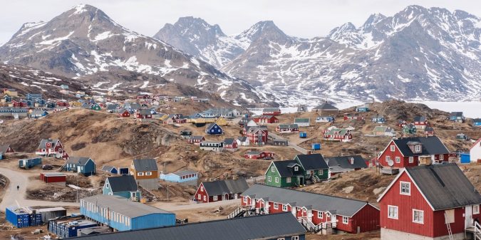 Your Niche Is A Small Village: Here’s How To Become Well-Known In it by Marketing Yourself | on ProBlogger.net