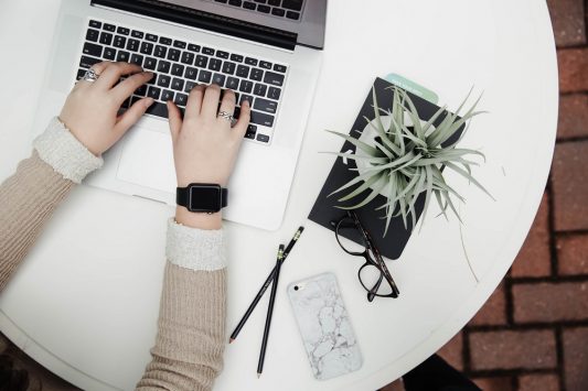 Reading Roundup: Blogging and social media news over on ProBlogger.com